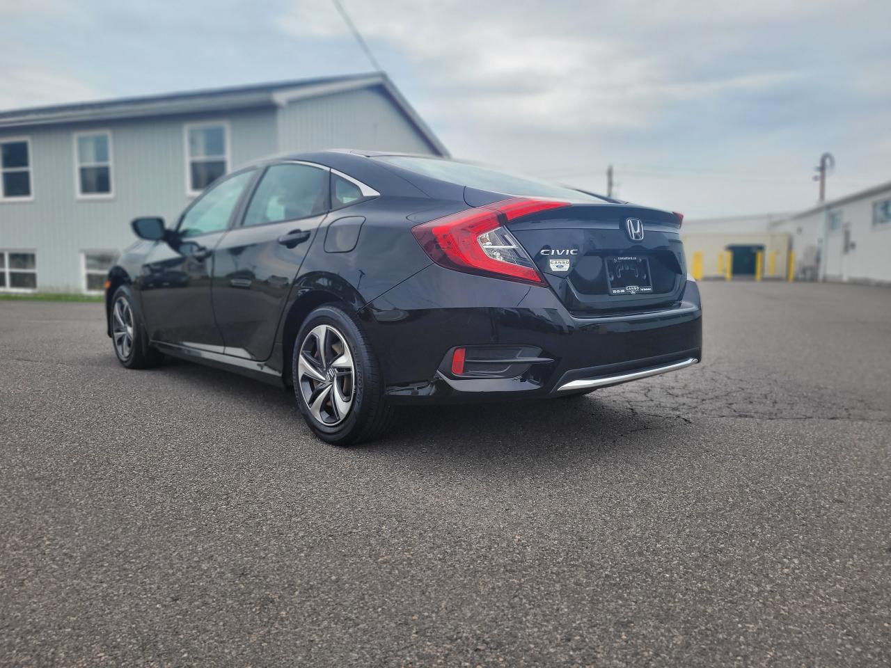 2020 Honda Civic LX MANUAL Photo