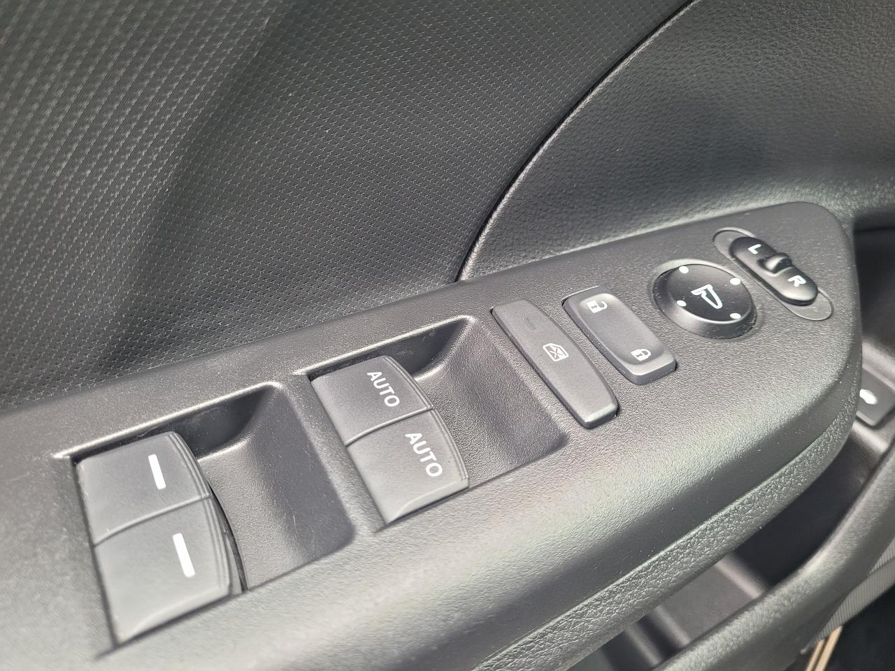 2020 Honda Civic LX MANUAL Photo5