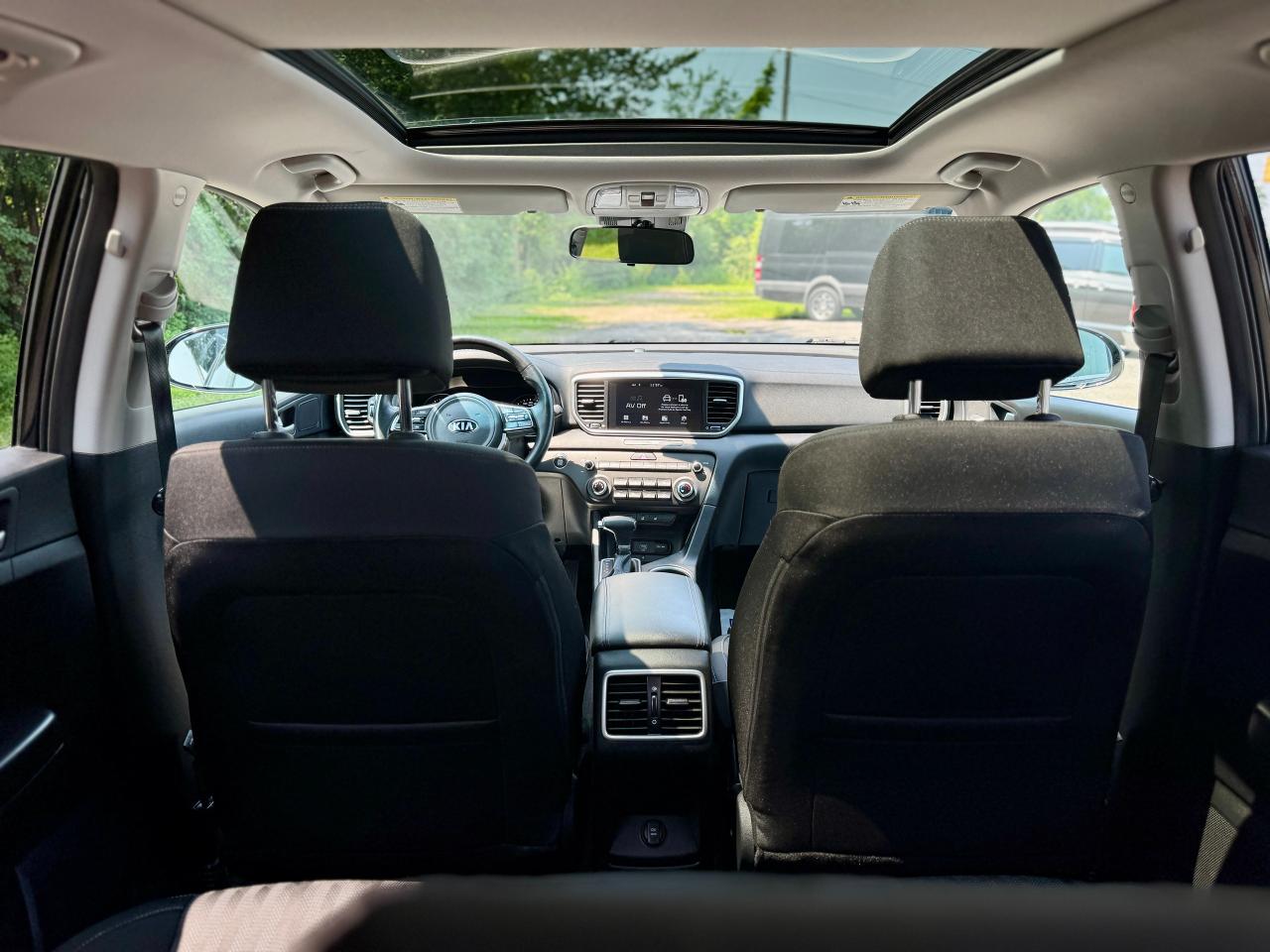 2022 Kia Sportage EX Premium AWD Panoramic Roof | One Owner - Photo #16