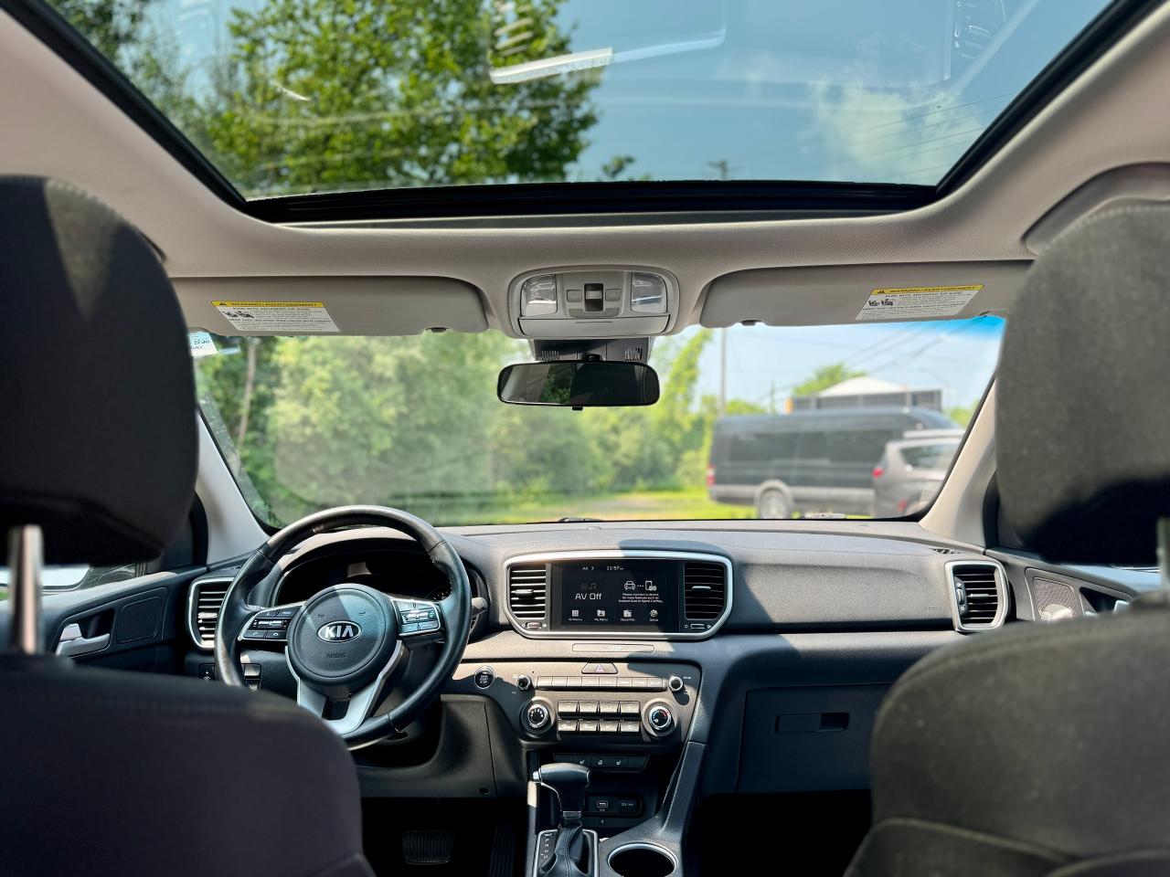 2022 Kia Sportage EX Premium AWD Panoramic Roof | One Owner - Photo #19
