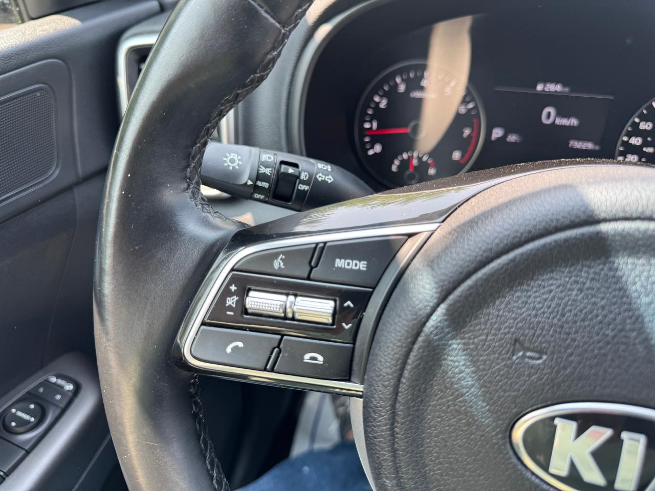 2022 Kia Sportage EX Premium AWD Panoramic Roof | One Owner - Photo #34