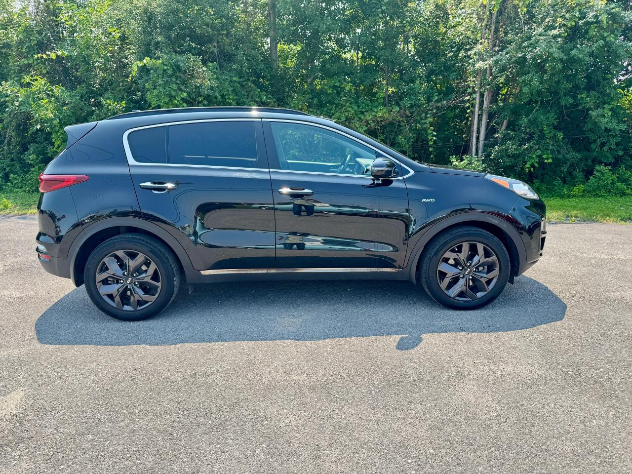 2022 Kia Sportage EX Premium AWD Panoramic Roof | One Owner - Photo #11
