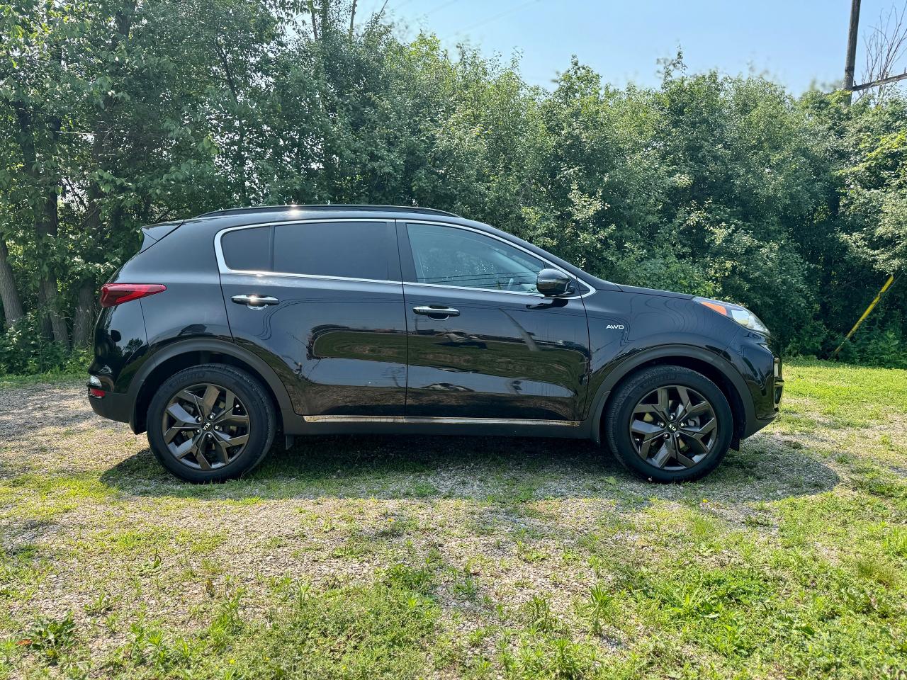 2022 Kia Sportage EX Premium AWD Panoramic Roof | One Owner - Photo #3