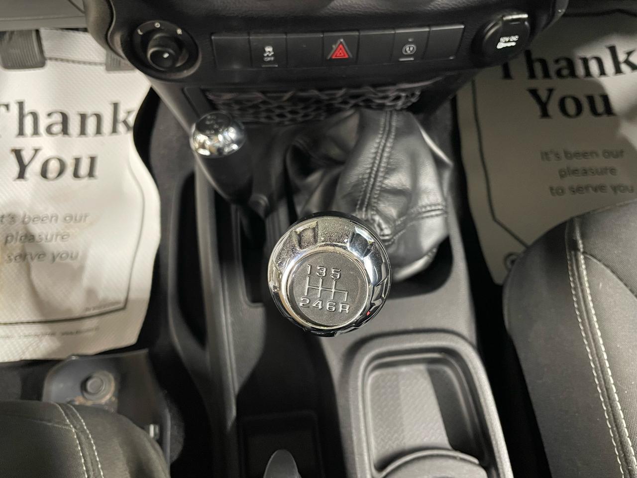 2014 Jeep Wrangler 4WD 4DR SAHARA Photo31