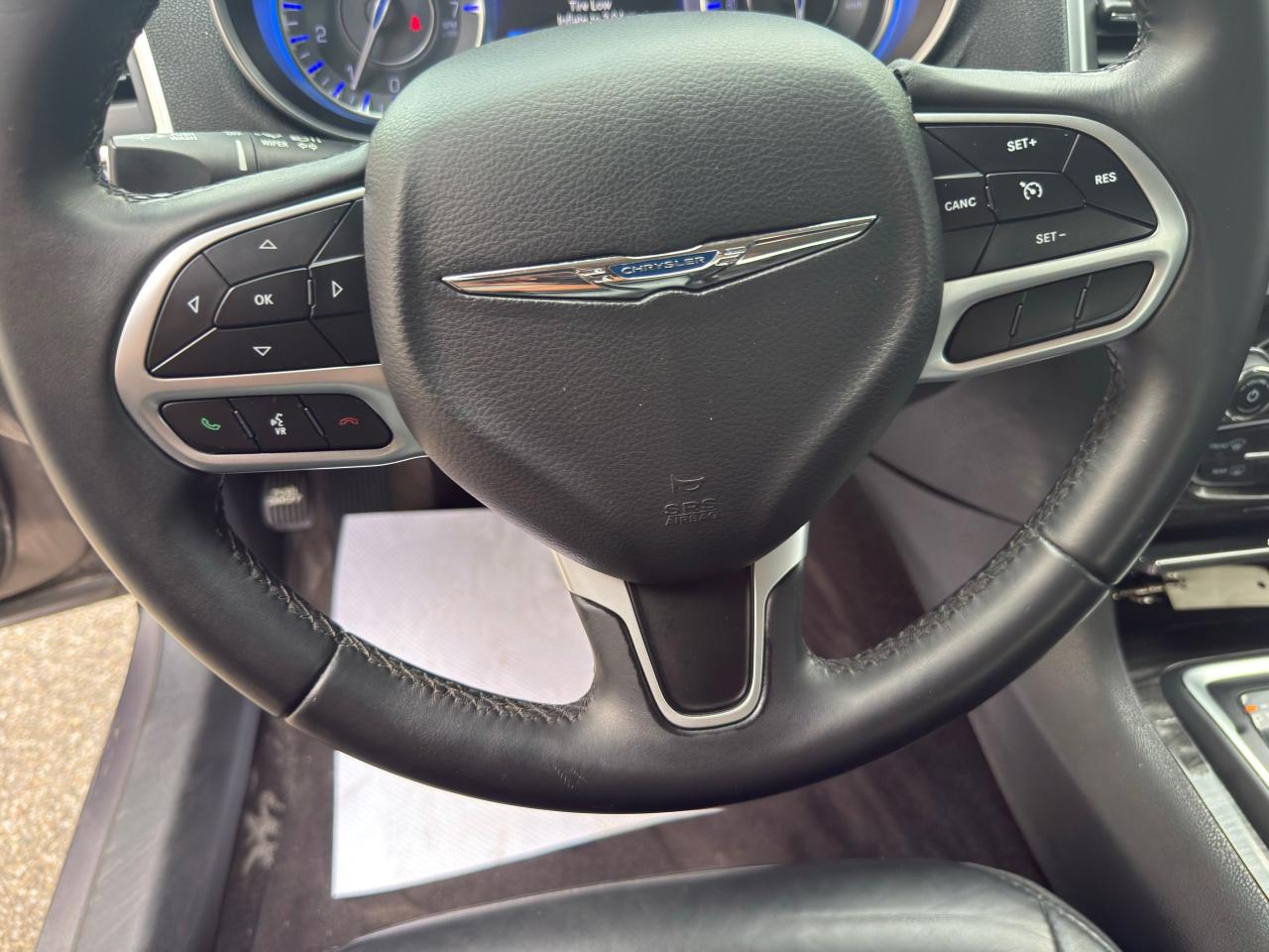 2017 Chrysler 300 Touring  - Photo #13