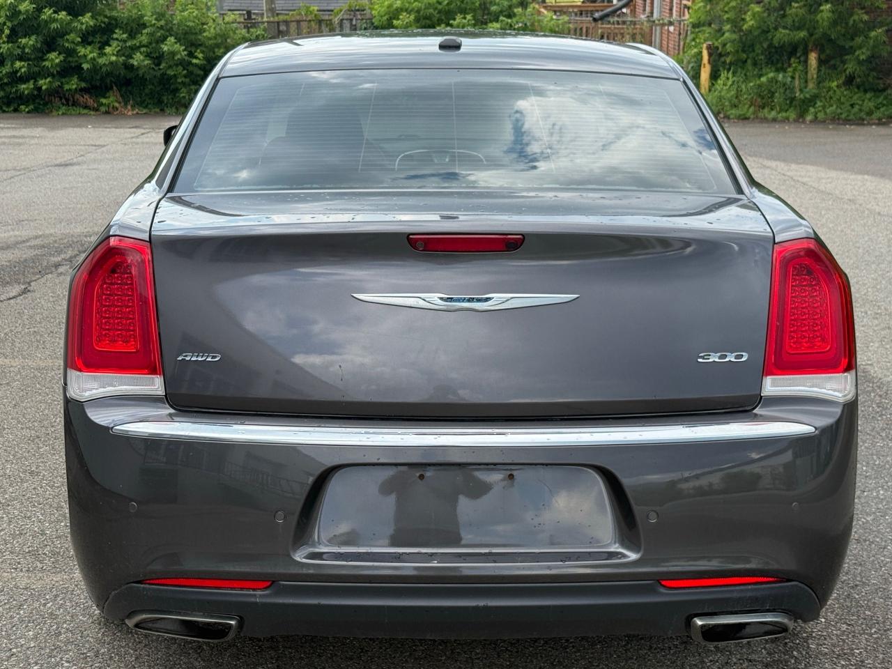 2017 Chrysler 300 Touring  - Photo #6
