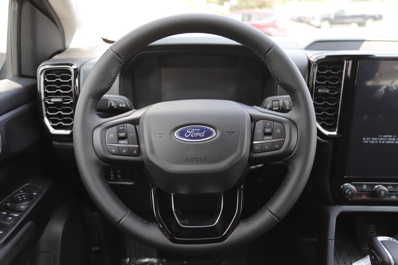 2025 Ford Ranger XLT 4WD SUPERCREW 5' BOX Photo5
