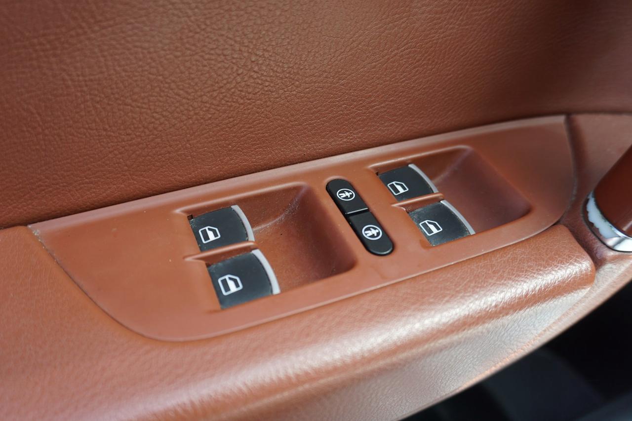 2016 Volkswagen Touareg V6 TDI *DIESEL* HIGHLINE AWD CERTIFIED *FREE ACCIDENT*36 V.W MAINTAIN* 360 CAMERA NAV BLUETOOTH LEATHER HEATED PANO ROOF CRUISE ALLOYS Photo