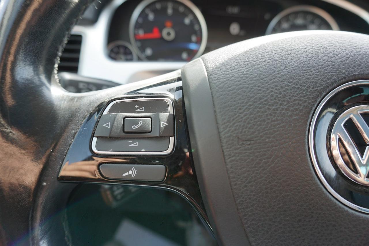 2016 Volkswagen Touareg V6 TDI *DIESEL* HIGHLINE AWD CERTIFIED *FREE ACCIDENT*36 V.W MAINTAIN* 360 CAMERA NAV BLUETOOTH LEATHER HEATED PANO ROOF CRUISE ALLOYS Photo