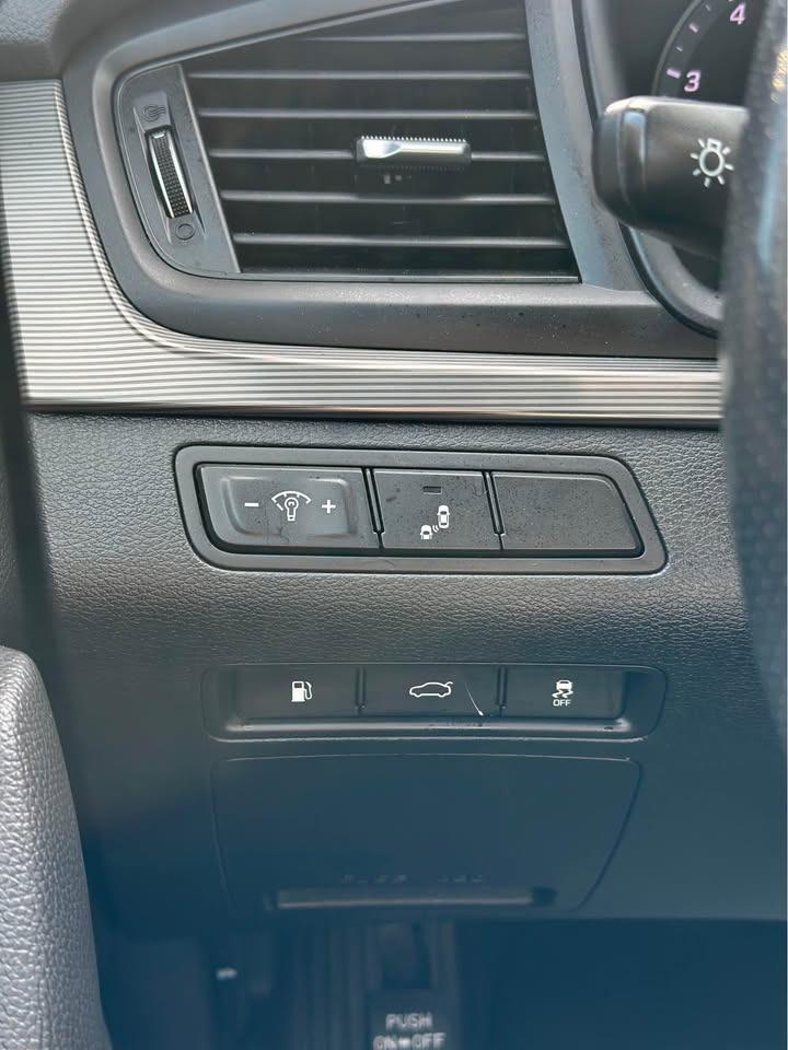 2019 Hyundai Sonata ESSENTIAL - Photo #11