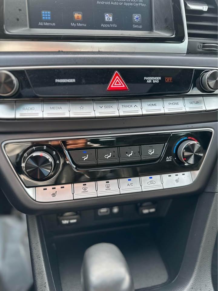 2019 Hyundai Sonata ESSENTIAL - Photo #12