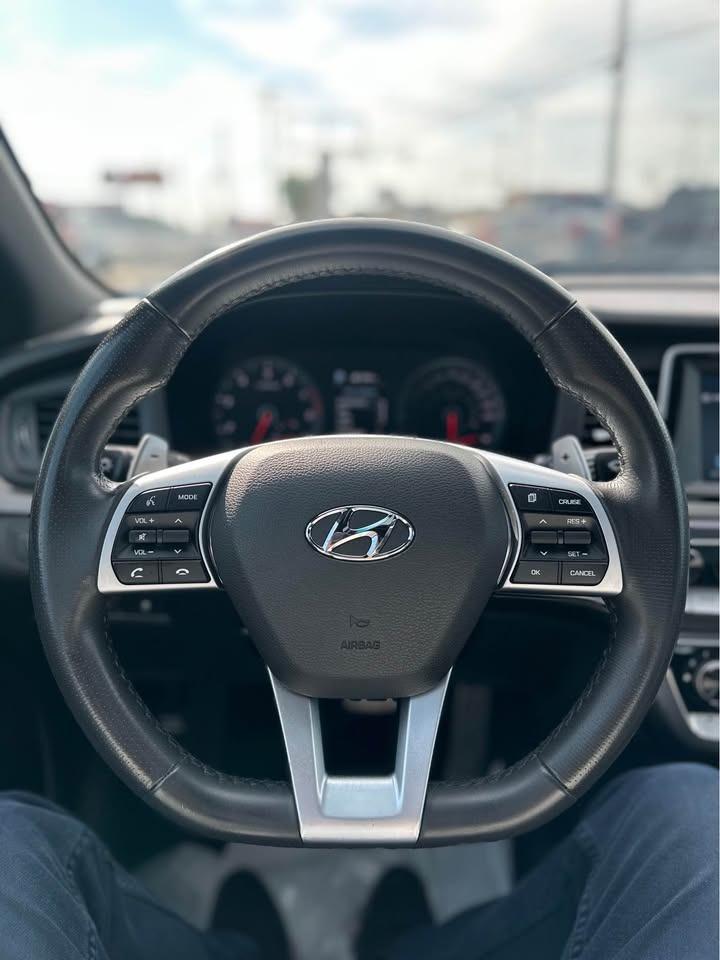 2019 Hyundai Sonata ESSENTIAL - Photo #8