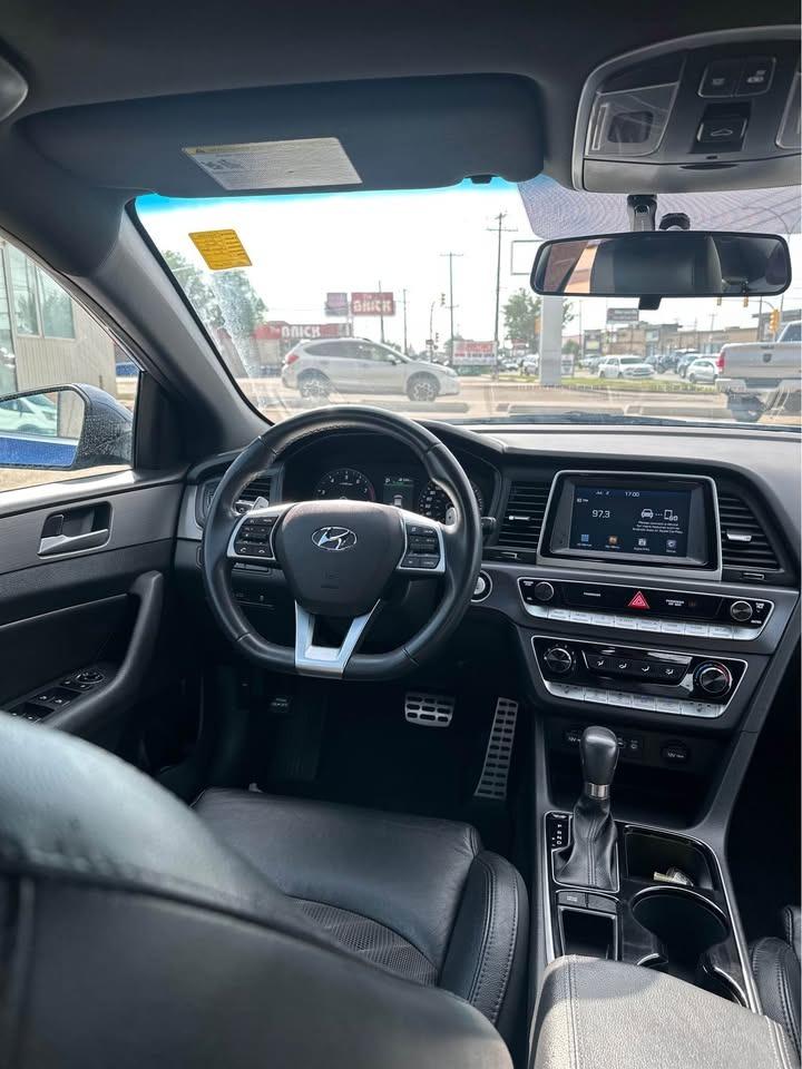 2019 Hyundai Sonata ESSENTIAL - Photo #7