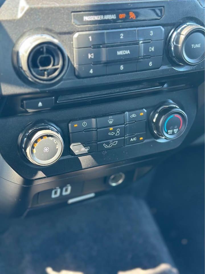 2017 Ford F-150 XLT - Photo #11