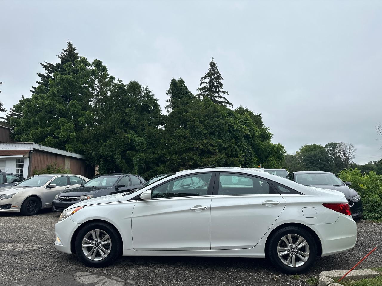 2011 Hyundai Sonata 4dr Sdn 2.4L Auto GLS - Photo #6