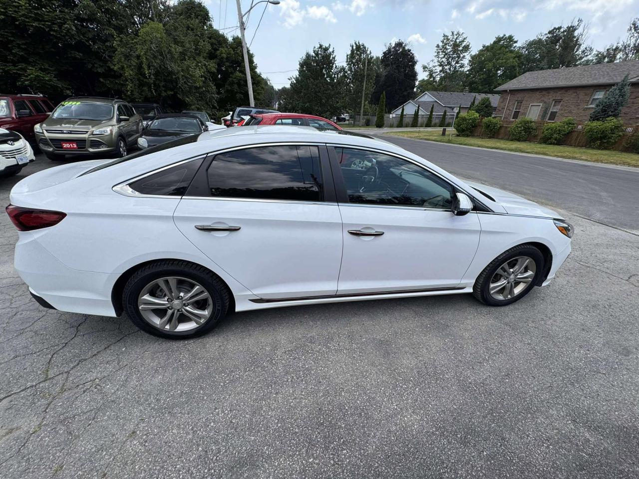 2019 Hyundai Sonata ESSENTIAL - Photo #4