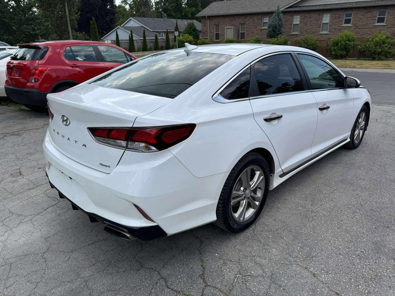 2019 Hyundai Sonata ESSENTIAL - Photo #5