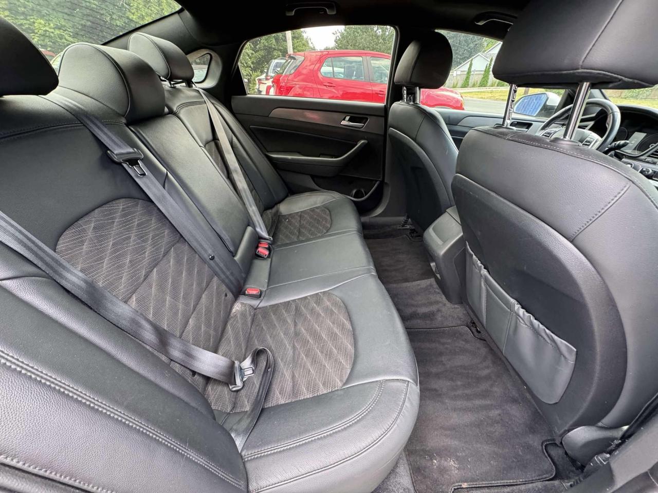 2019 Hyundai Sonata ESSENTIAL - Photo #10