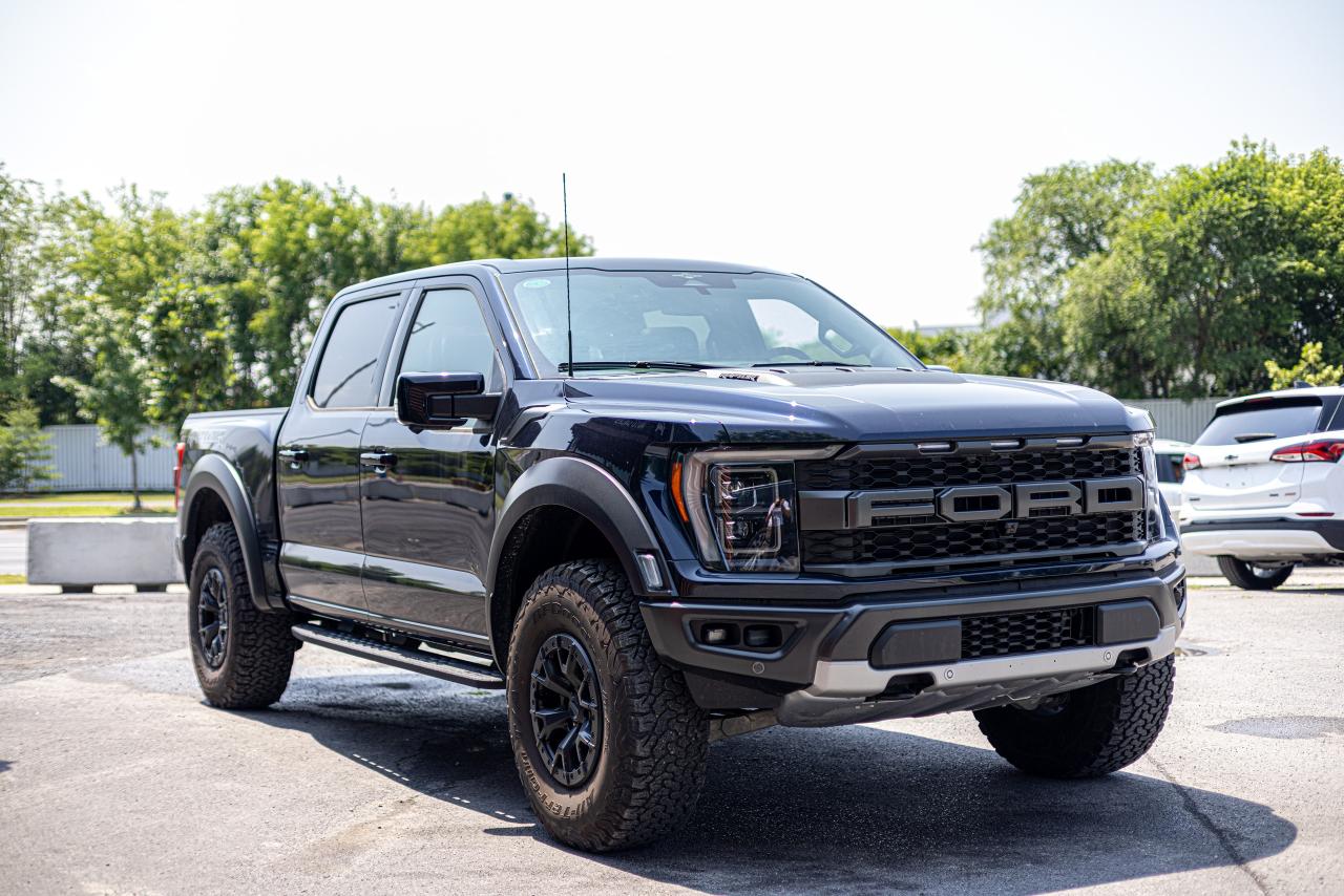 2023 Ford F-150 RAPTOR - Photo #4