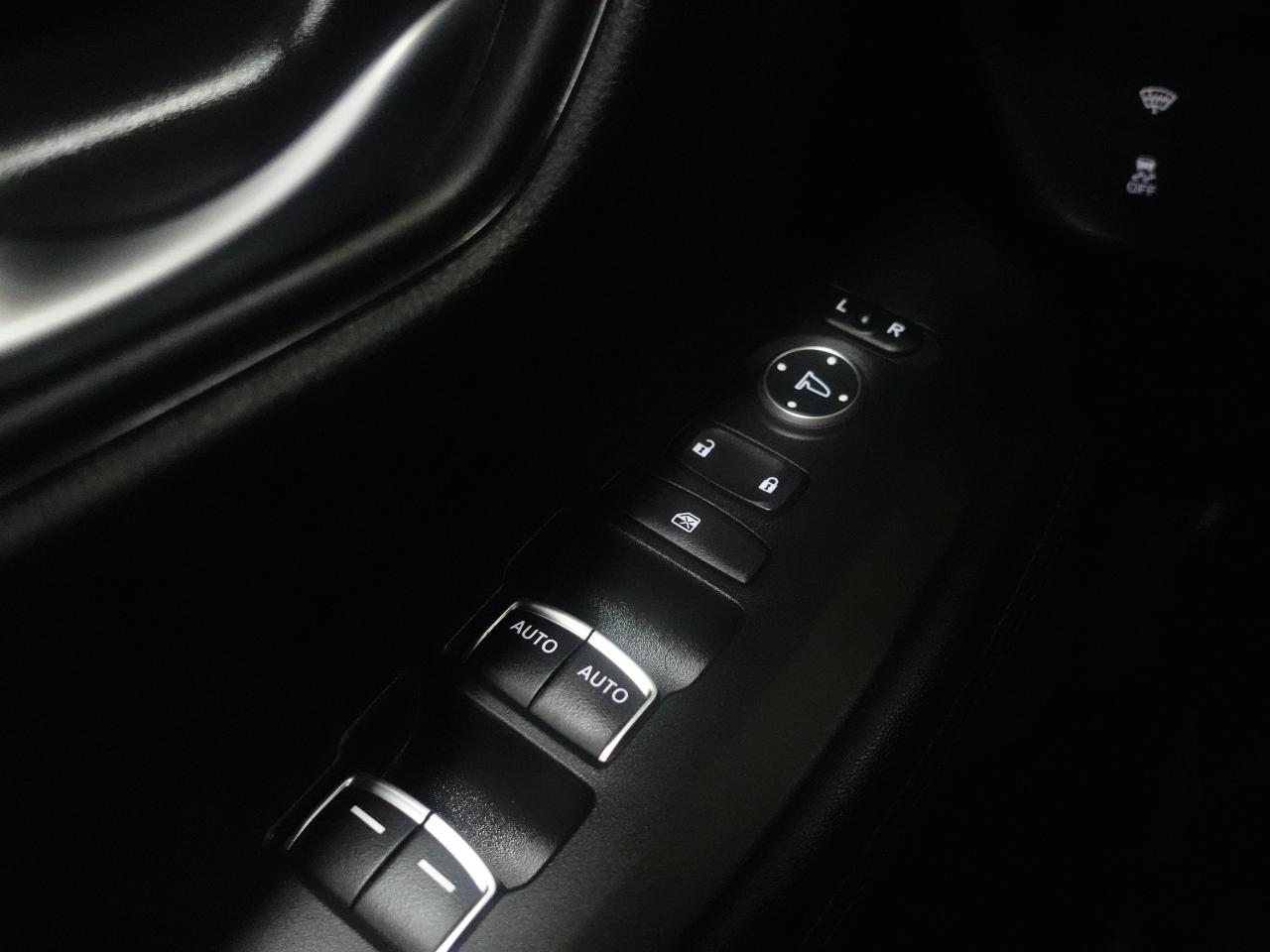 2024 Honda HR-V SPORT-B | AWD | Sunroof | ACC | LaneDep | CarPlay