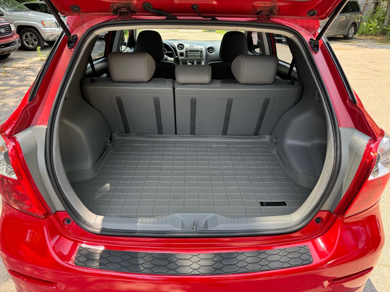 2010 Toyota Matrix  - Photo #17