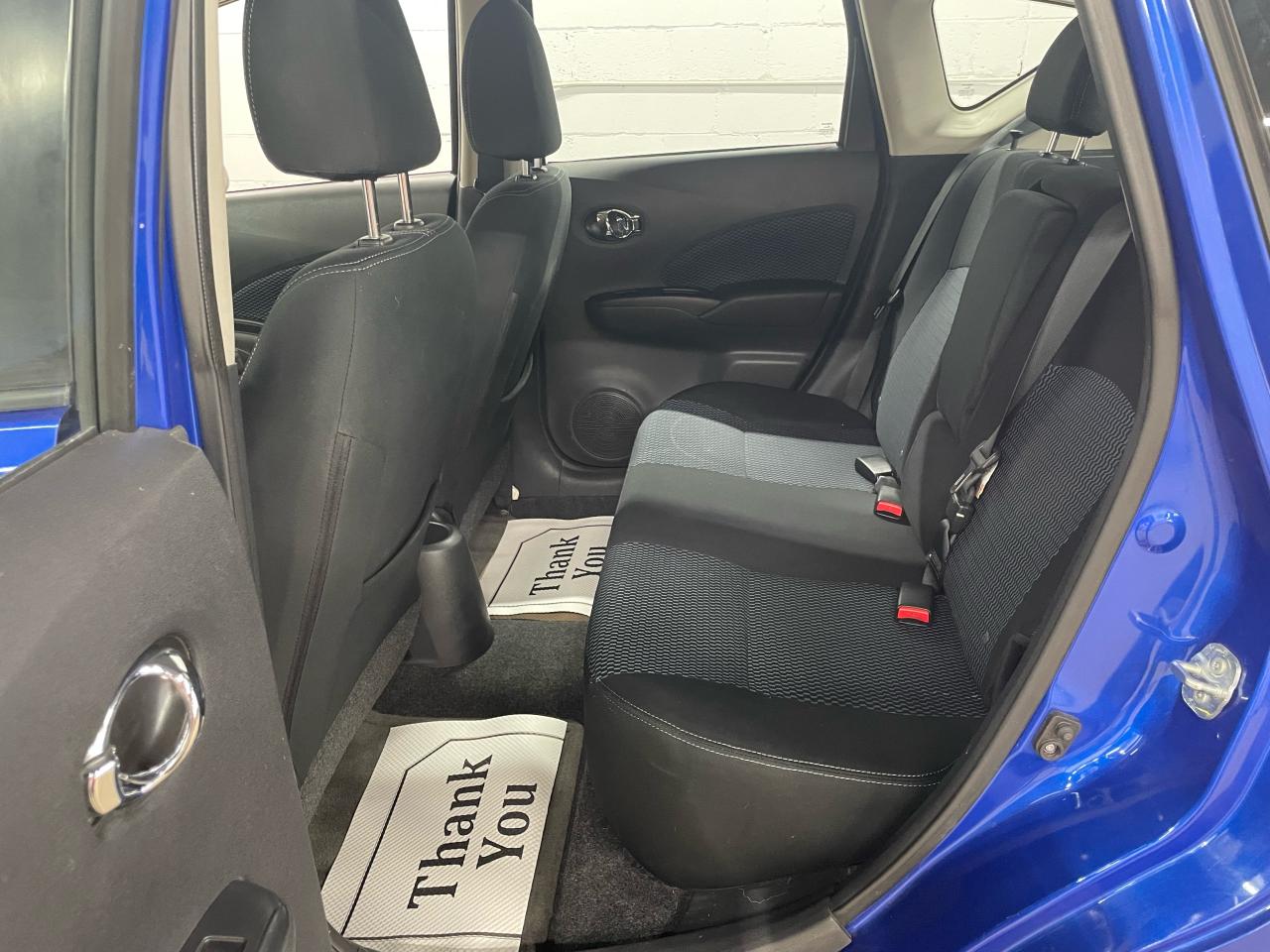 2015 Nissan Versa Note SL Photo36
