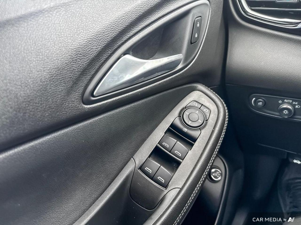 2020 Buick Encore GX PREFERRED / NO ACCIDENTS / AWD / HTD SEATS / AUTO - Photo #13