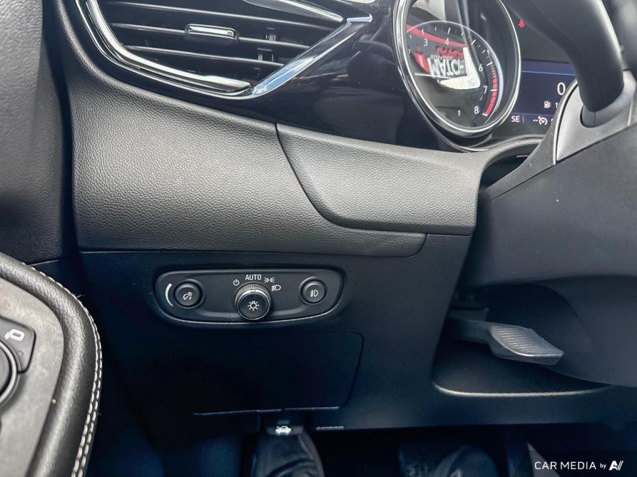 2020 Buick Encore GX PREFERRED / NO ACCIDENTS / AWD / HTD SEATS / AUTO - Photo #14