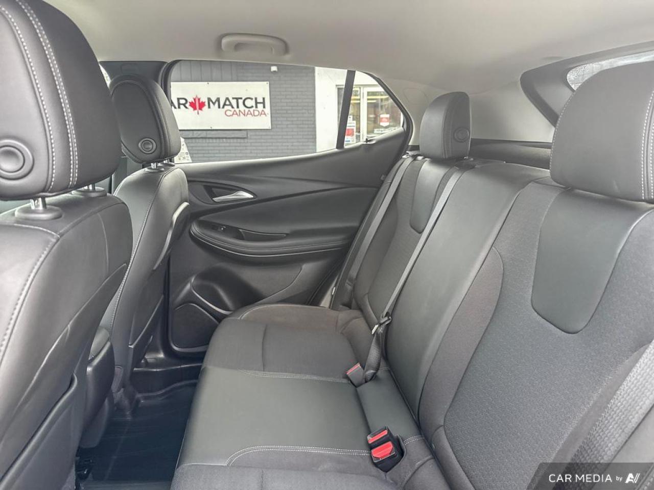 2020 Buick Encore GX PREFERRED / NO ACCIDENTS / AWD / HTD SEATS / AUTO - Photo #11