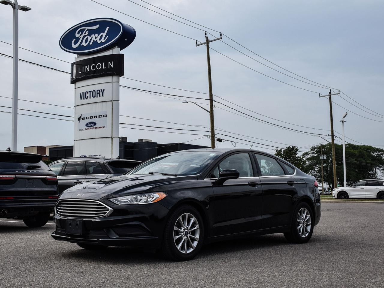 Used 2017 Ford Fusion SE Moonroof | Cruise | Backup Camera | for sale in Chatham, ON
