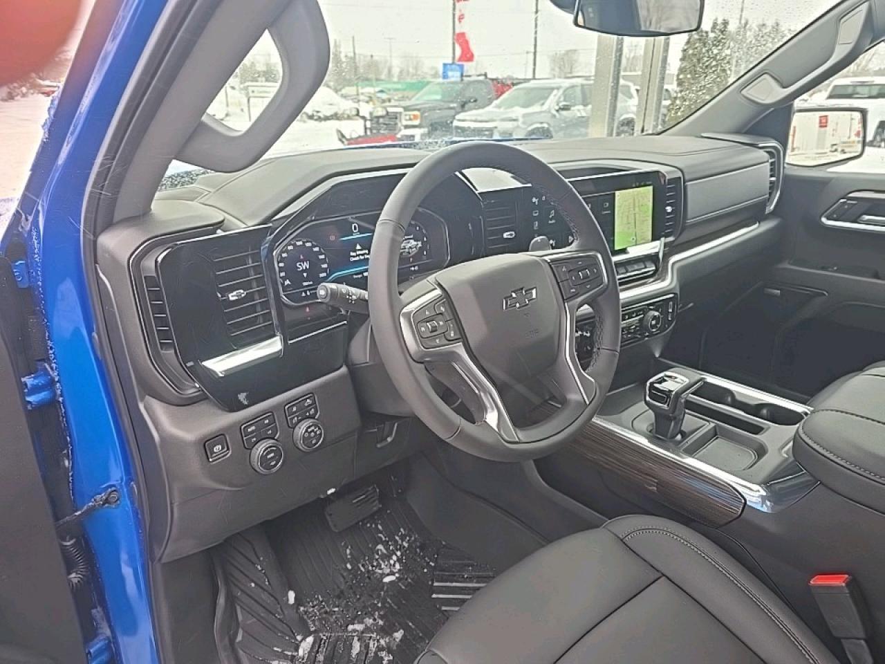 2025 Chevrolet Silverado 1500 RST Photo3