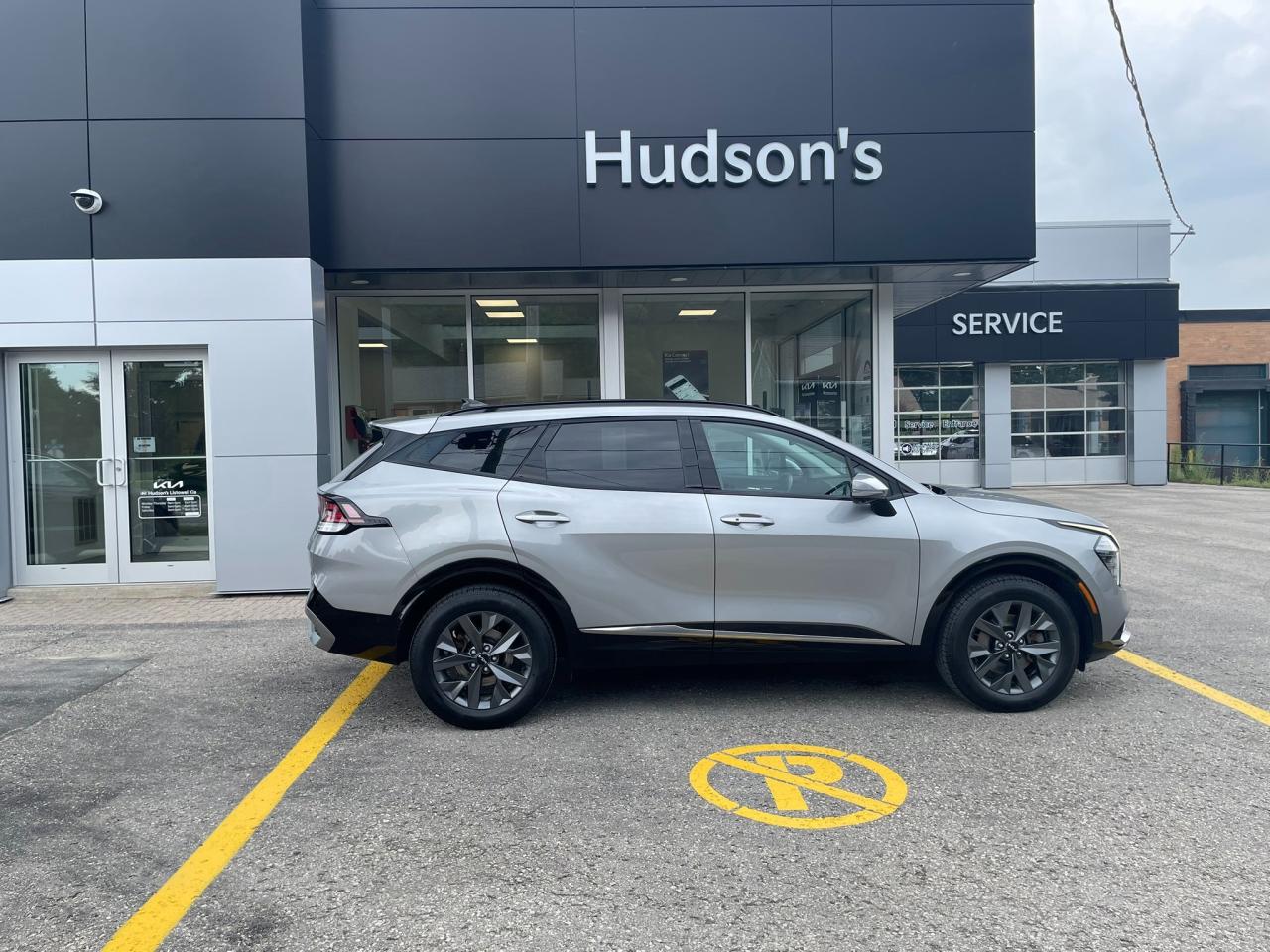 2023 Kia Sportage Hybrid SX w/Black Interior Hybrid | AWD | Sunroof | Leather | Navigation | 18" Wheels Photo