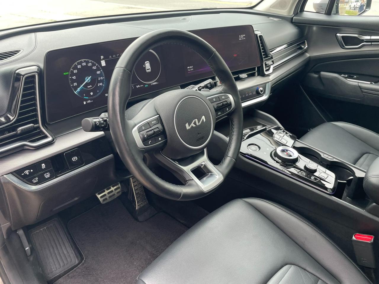 2023 Kia Sportage Hybrid SX w/Black Interior Hybrid | AWD | Sunroof | Leather | Navigation | 18" Wheels Photo