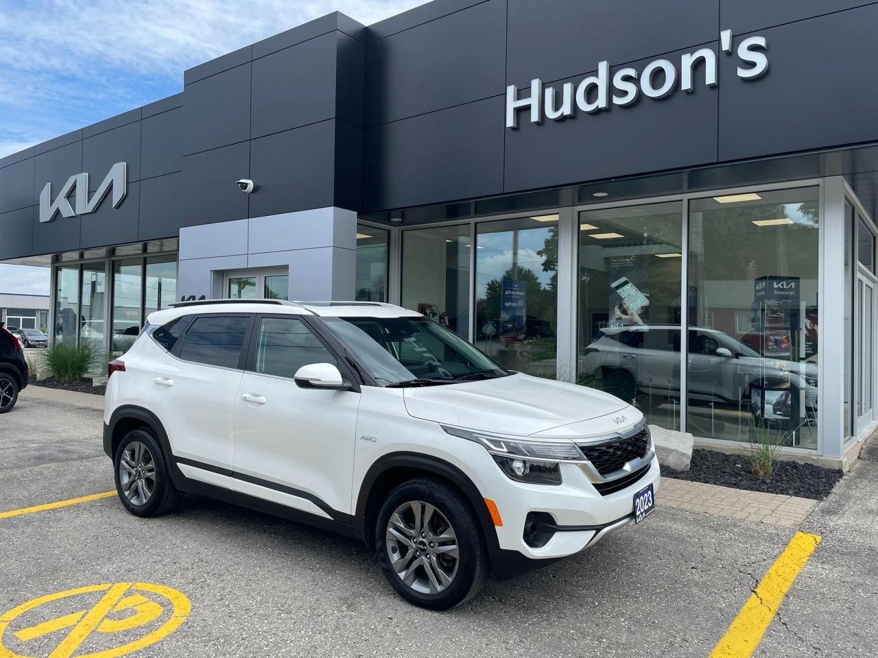 Used 2023 Kia Seltos EX One Owner | AWD | Sunroof | 17