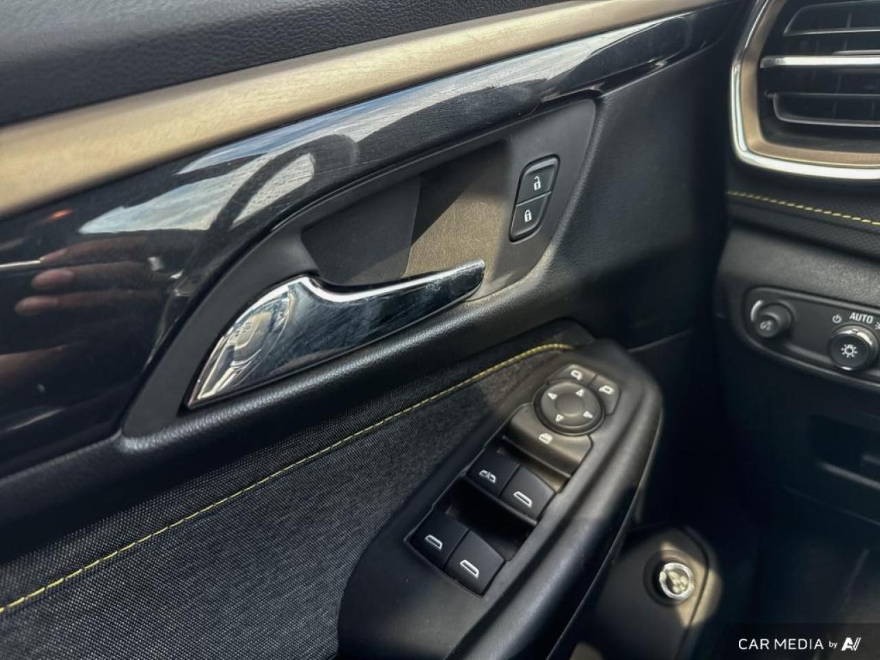 2024 Chevrolet TrailBlazer ACTIV / NO ACCIDENTS / PANO ROOF / LEATHER / AWD - Photo #13
