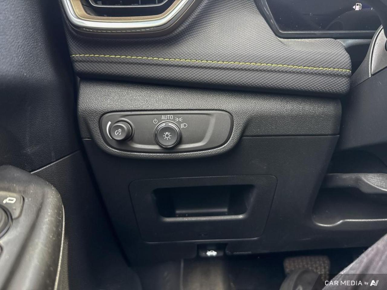 2024 Chevrolet TrailBlazer ACTIV / NO ACCIDENTS / PANO ROOF / LEATHER / AWD - Photo #14