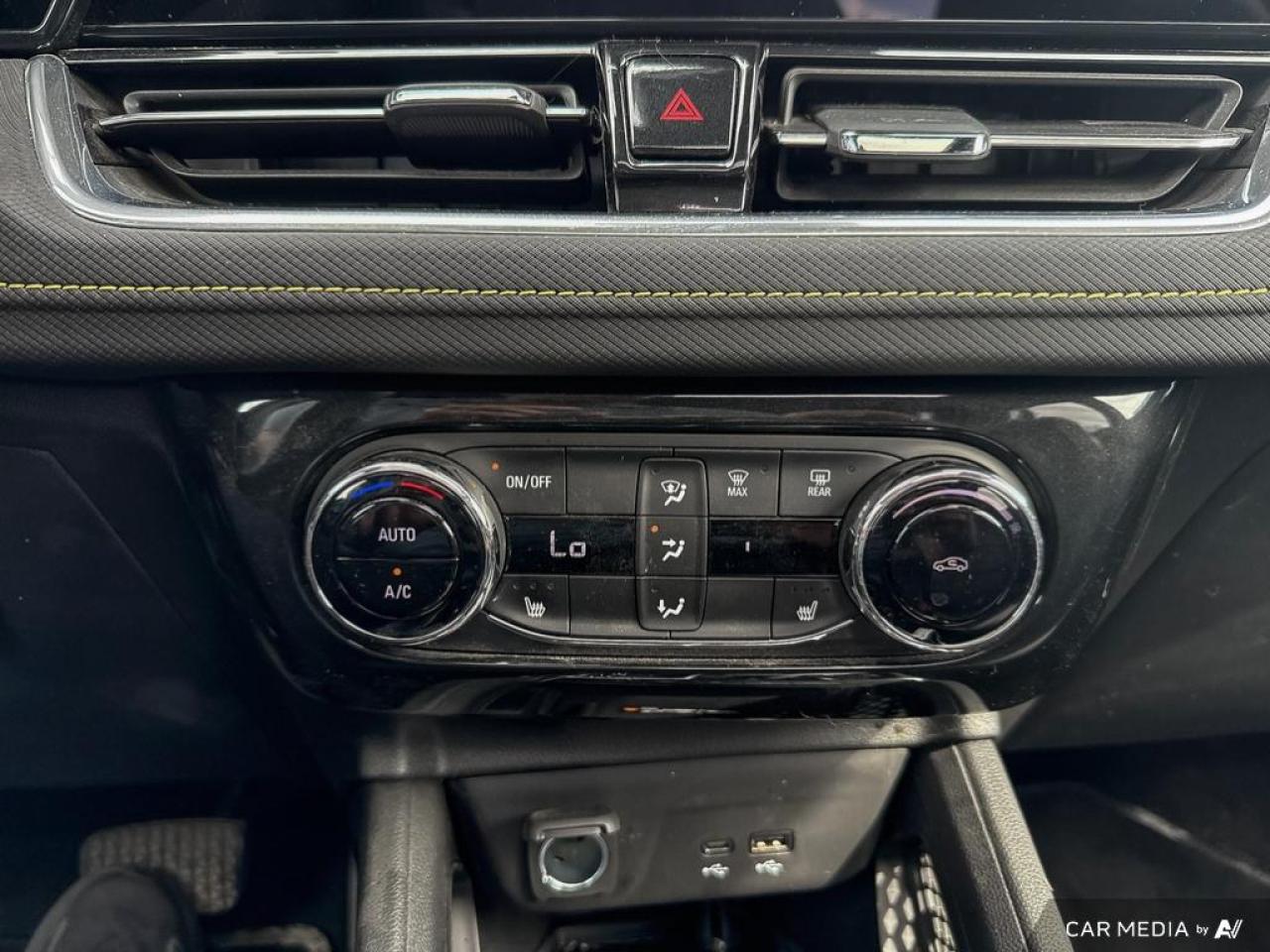 2024 Chevrolet TrailBlazer ACTIV / NO ACCIDENTS / PANO ROOF / LEATHER / AWD - Photo #17