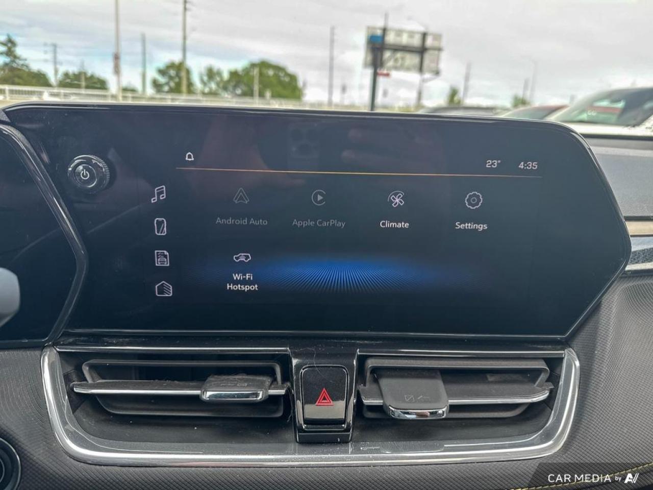 2024 Chevrolet TrailBlazer ACTIV / NO ACCIDENTS / PANO ROOF / LEATHER / AWD - Photo #15