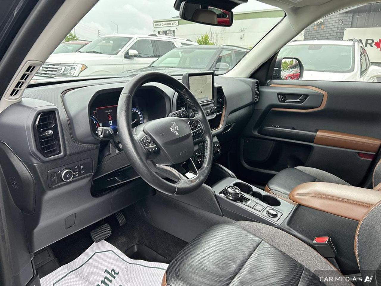 2021 Ford Bronco Sport OUTER BANKS / NO ACCIDENTS / NAV / LEATHER / 4X4 - Photo #9