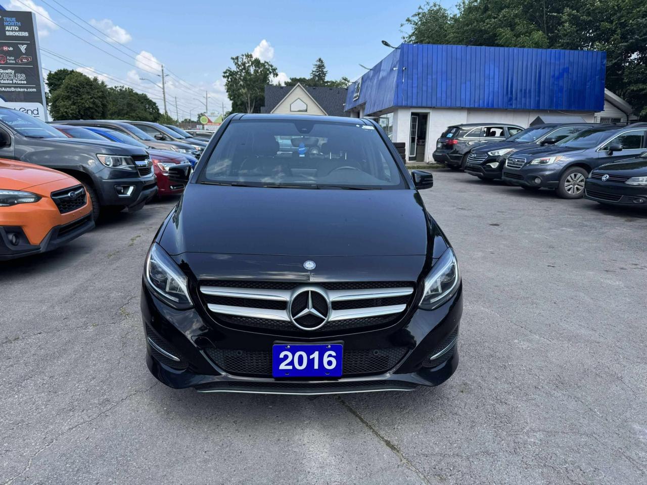 2016 Mercedes-Benz B-Class B 250 Sports Tourer - Photo #2