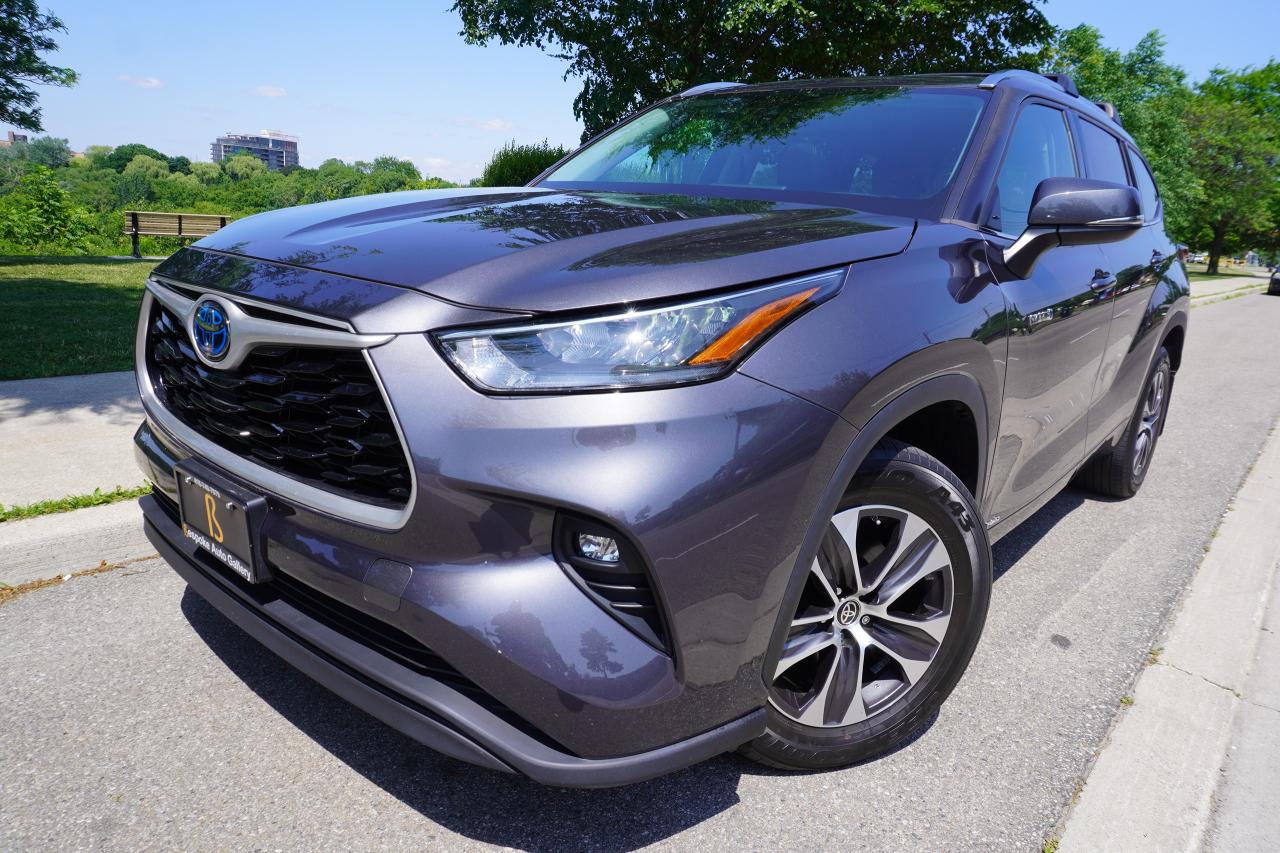 2021 Toyota Highlander HYBRID / XLE / AWD / LOW KM'S / 7 PASSENGER /LOCAL