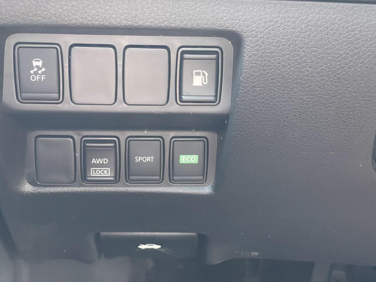 2018 Nissan Rogue S AWD - Photo #14