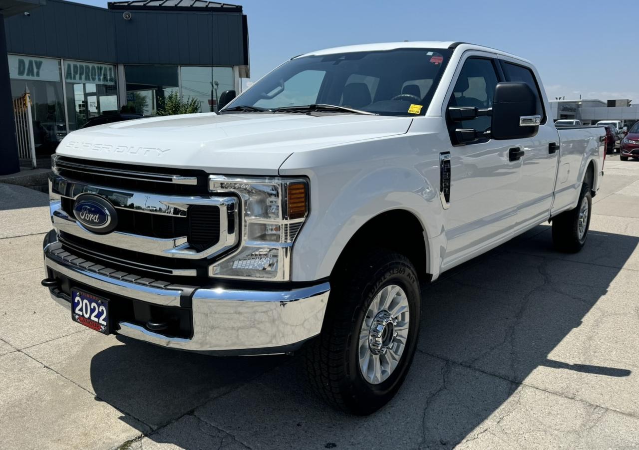 Used 2022 Ford SUPER DUTY F-350 SRW XLT 4WD Crew Cab 8' Box for sale in Tilbury, ON