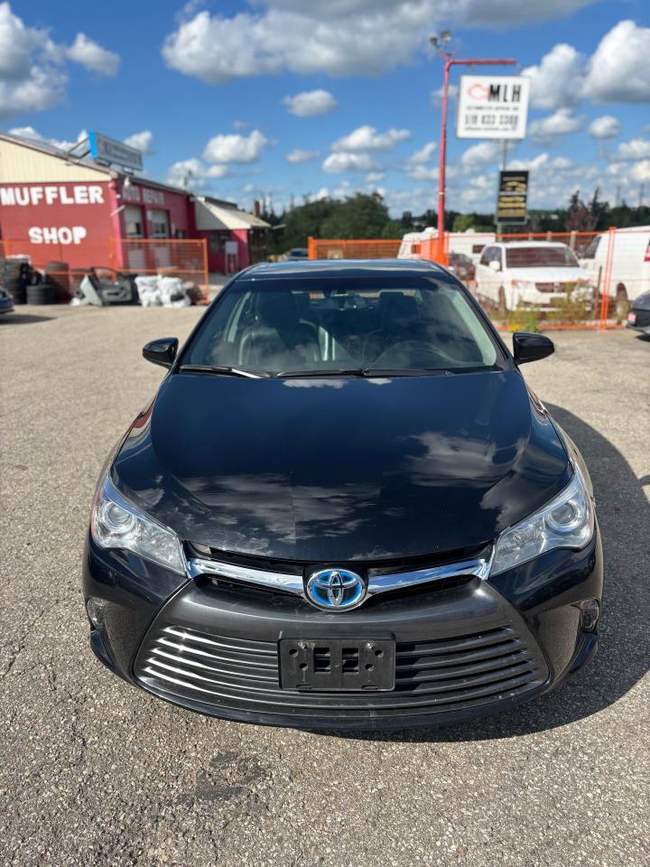 2015 Toyota Camry LE Hybrid - Photo #2