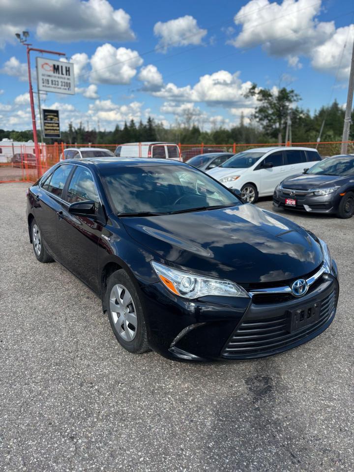 2015 Toyota Camry LE Hybrid - Photo #10