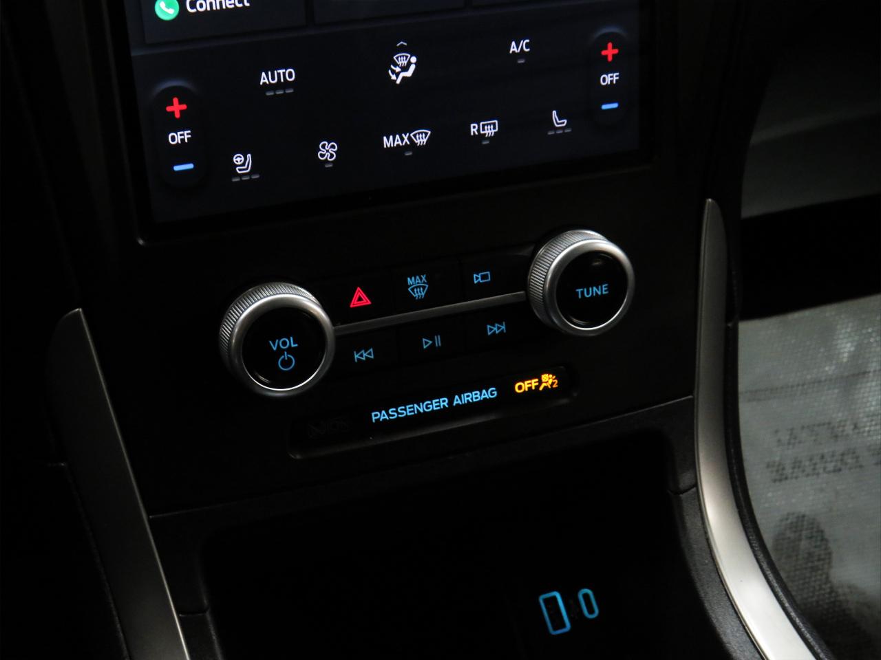 2023 Ford Edge TITANIUM | AWD | Leather | Sunroof | BSM | CarPlay