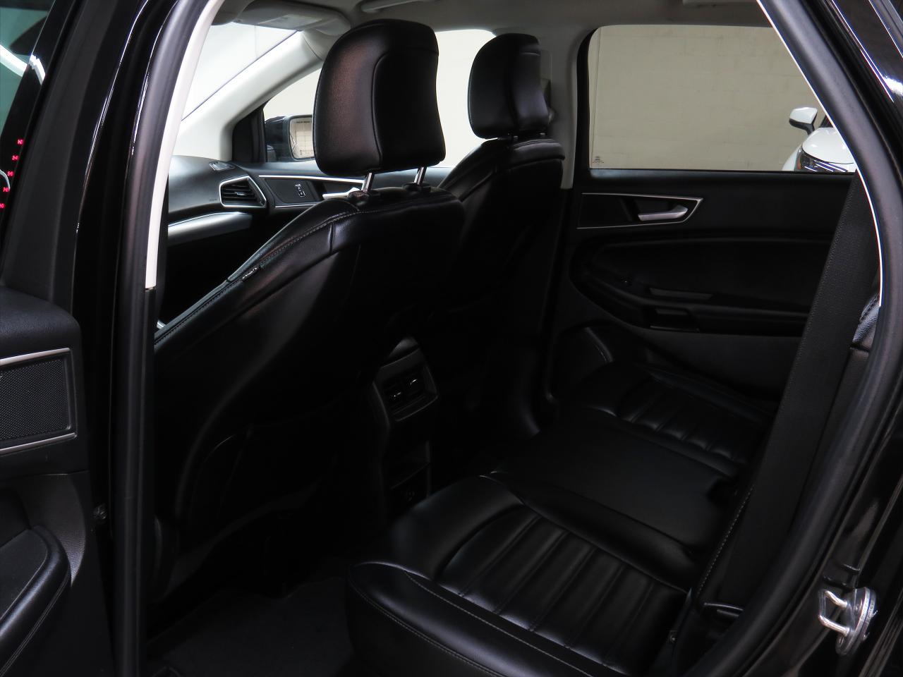 2023 Ford Edge TITANIUM | AWD | Leather | Sunroof | BSM | CarPlay