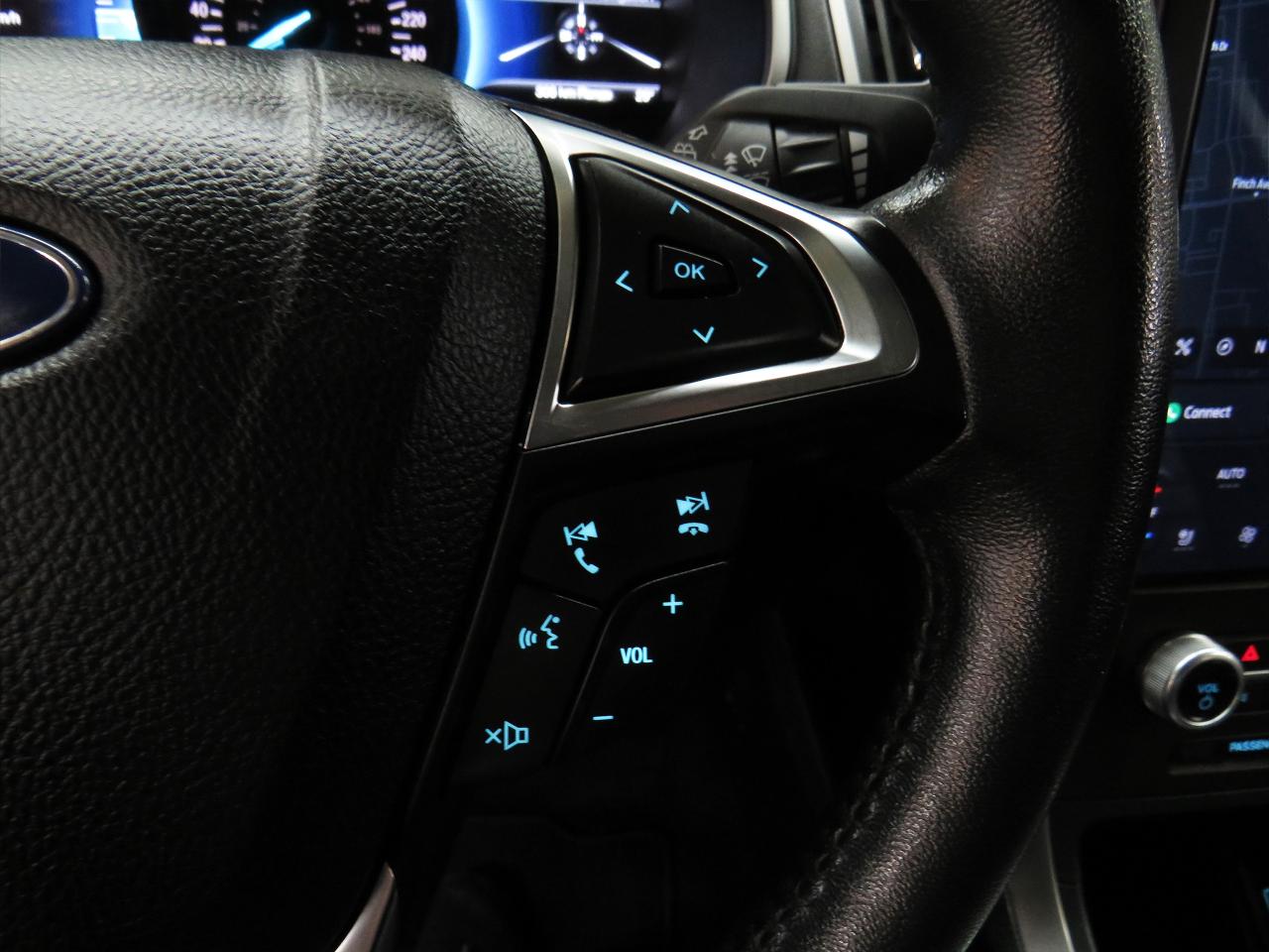 2023 Ford Edge TITANIUM | AWD | Leather | Sunroof | BSM | CarPlay