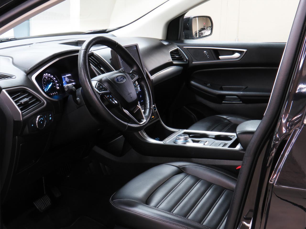 2023 Ford Edge TITANIUM | AWD | Leather | Sunroof | BSM | CarPlay