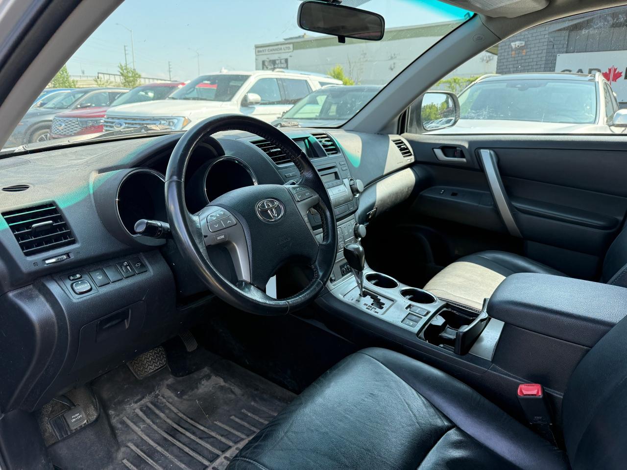 2010 Toyota Highlander SPORT / V6 / 4WD / YOU SAFETY YOU SAVE - Photo #5